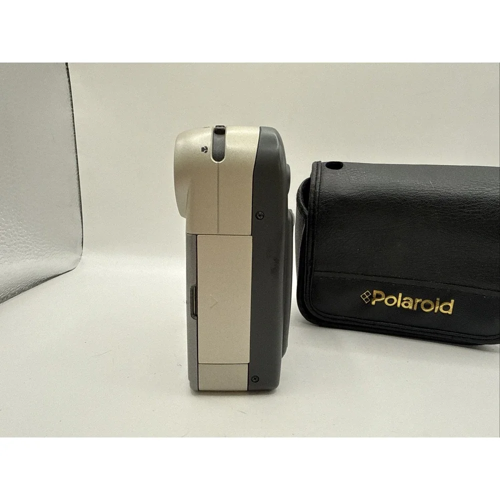 Polaroid PDC700 Digital Camera Silver Gray LCD Screen Built in Flash works